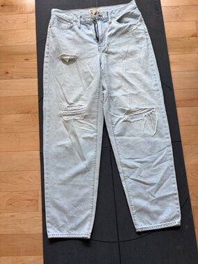 Madewell Light Blue Distressed Boyfriend Jeans